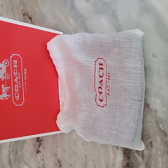 Coach Evening Wristlet - Picture 9 of 9